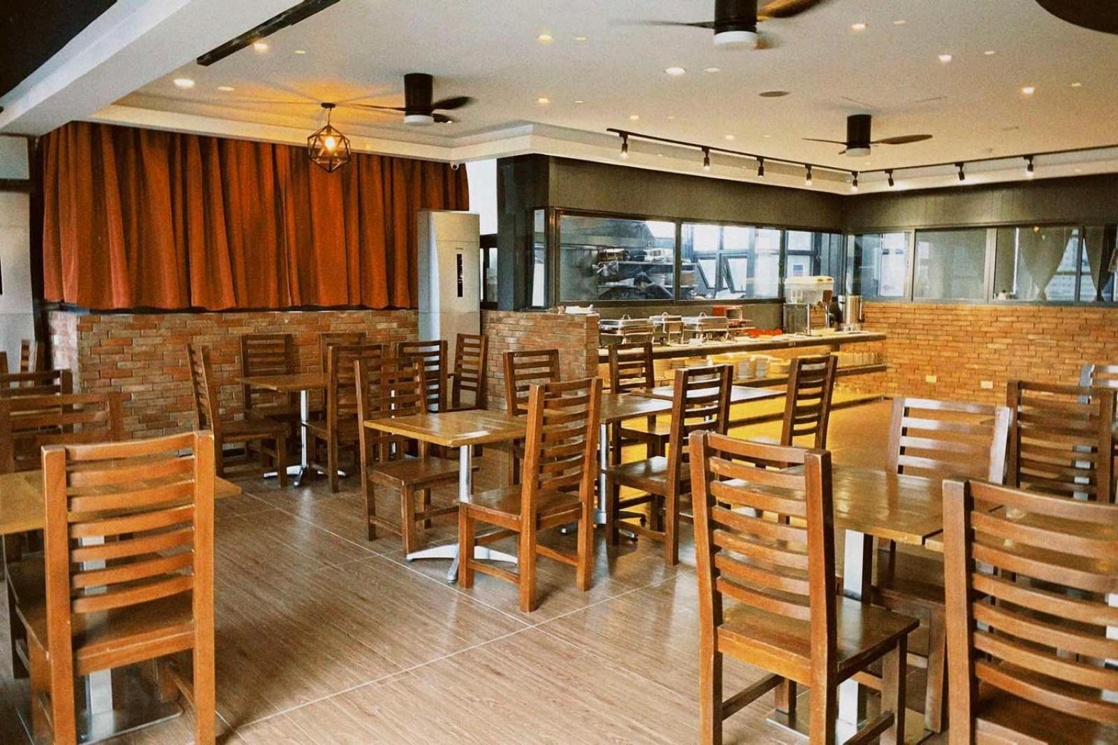 Jade Hotel And Suites Makati City Exterior photo