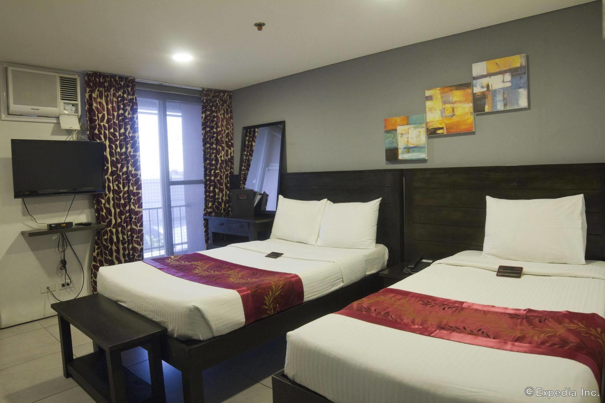 Jade Hotel And Suites Makati City Exterior photo